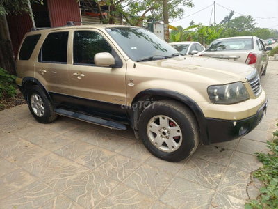 Ford Escape Vàng cát