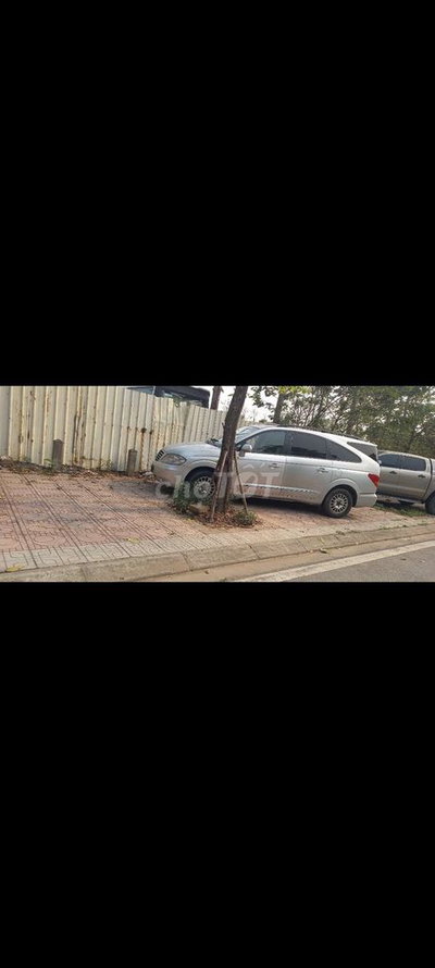 Ssangyong 2009 màu Bạc