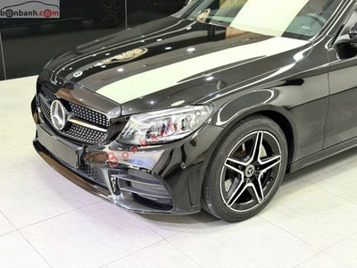 Xe Mercedes Benz C class C300 AMG 2019