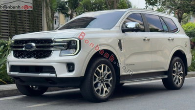 Xe Ford Everest Titanium Plus 2.0L 4x4 AT 2025