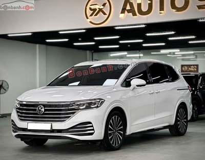Xe Volkswagen Viloran Luxury 2024