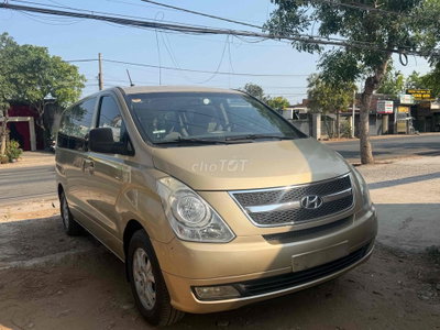 Hyundai Starex 2010 Vàng cát