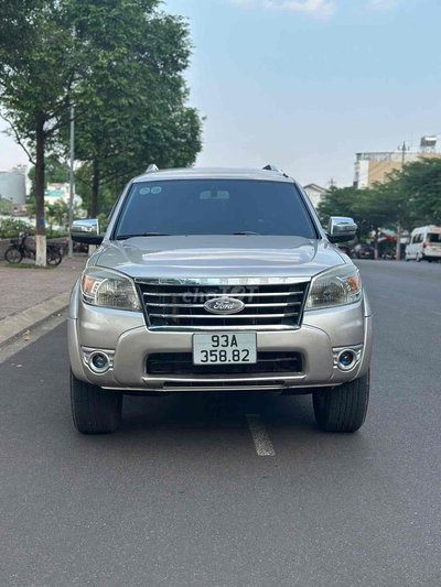 Ford Everest 2011 Bạc