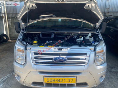 Xe Ford Transit SVP 2019