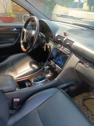 Mercedes-Benz C200 Bạc