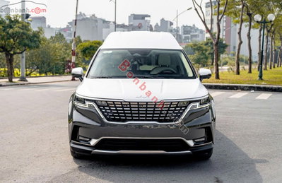 Xe Kia Carnival Royal 2.2D 2022
