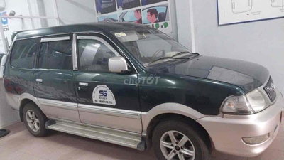 Toyota Innova 2004 - 100000 km