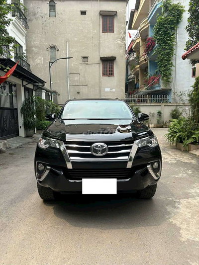 Toyota Fortuner 2017 Đen 94000 km