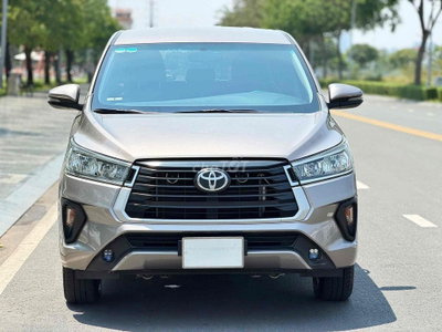 Toyota Innova 2022 2.0E 65.000km Nâu