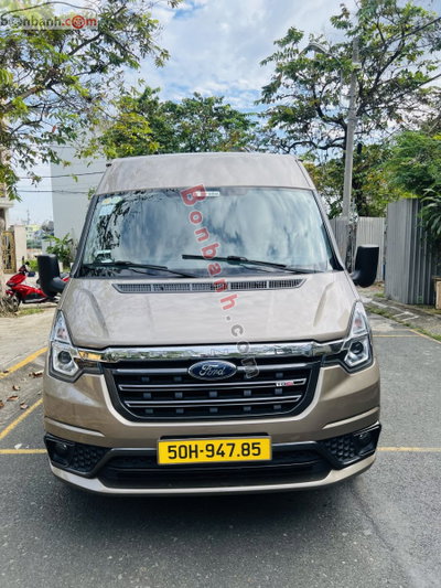 Xe Ford Transit Tiêu chuẩn 2023