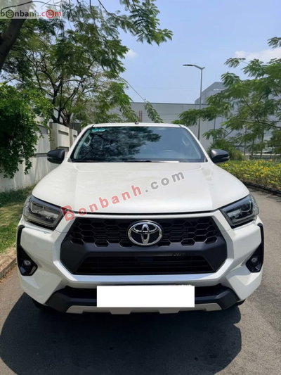Xe Toyota Hilux 2.4L 4x2 AT 2024