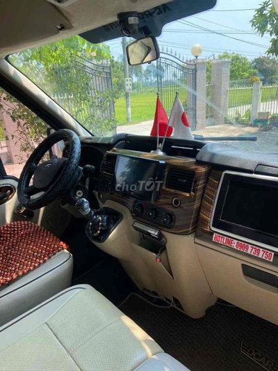 Xe khách Ford Transit 16 chỗ Đen