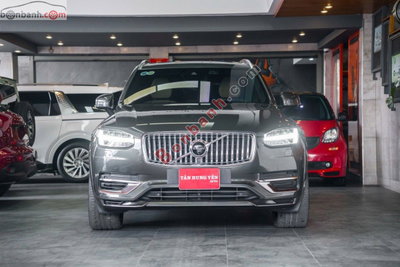 Xe Volvo XC90 Recharge T8 AWD 2021