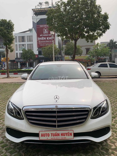 Mercedes-Benz E200 2017 dang ky thang 7/2018