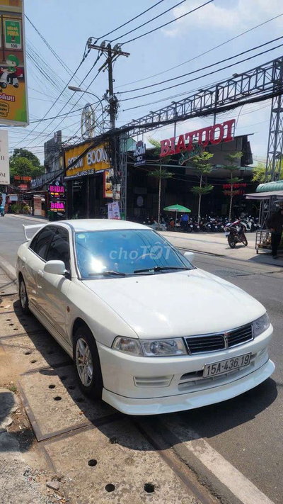 Mitsubishi Lancer 2001 Trắng