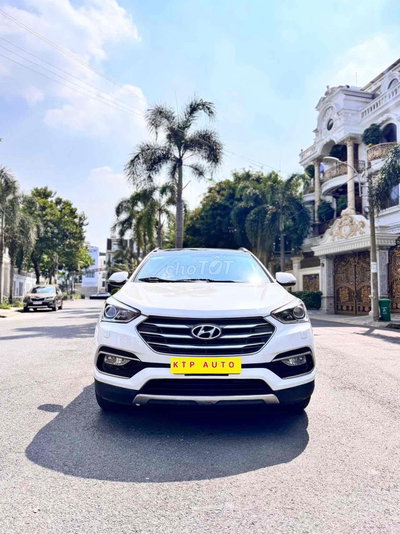 Hyundai SantaFe 2.2 máy dầu 2018 full 2 cầu