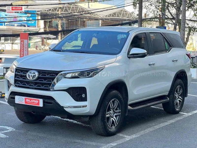 Toyota Fortuner 2024 2.4 AT Trắng