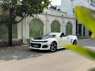 chevrolet camaro 2016 trắng odo 39.000km
