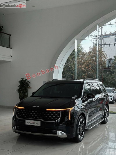 Xe Kia Carnival Signature 2.2D 2025