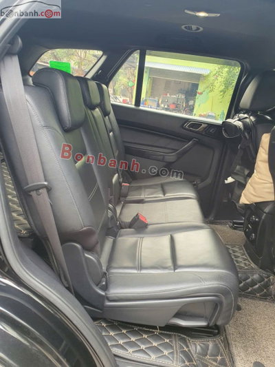 Xe Ford Everest Titanium 2.0L 4x2 AT 2019