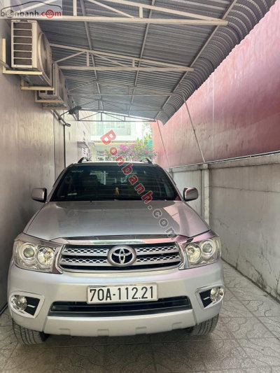 Xe Toyota Fortuner 2.5G 2011