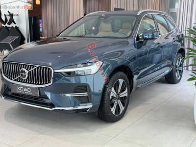 Xe Volvo XC60 Recharge Ultimate T8 AWD 2025