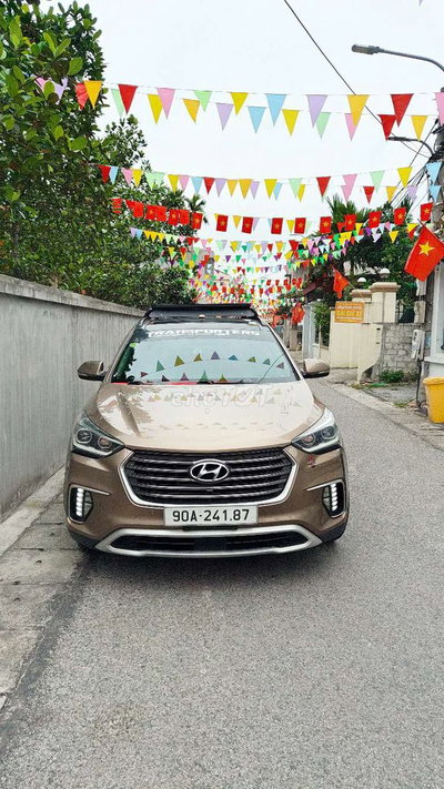 Hyundai Santa Fe Nâu 5 chỗ