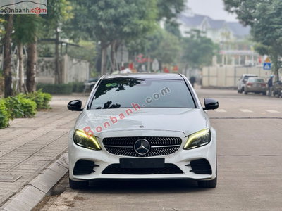 Xe Mercedes Benz C class C300 AMG 2020