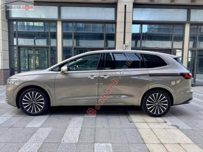 Xe Volkswagen Viloran Luxury 2025