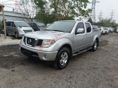 Xe Nissan Navara LE 2.5MT 4WD 2012