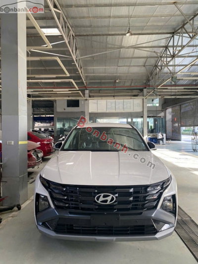Xe Hyundai Tucson 2.0 AT Tiêu chuẩn 2026