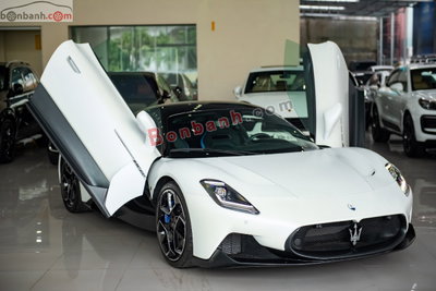 Xe Maserati MC20 3.0 V6 AT 2022