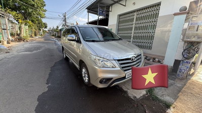 Toyota Innova 2015 Vàng cát