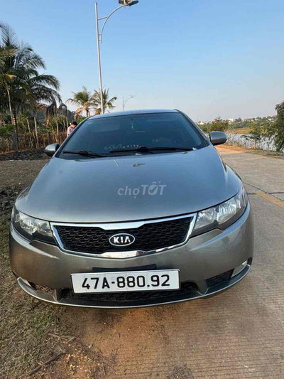 Kia Forte Xám 100000 km