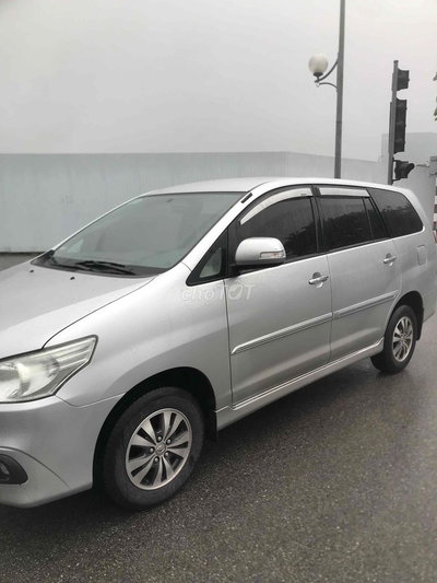 Innova 2.0E -2015 chính chủ xe đẹp