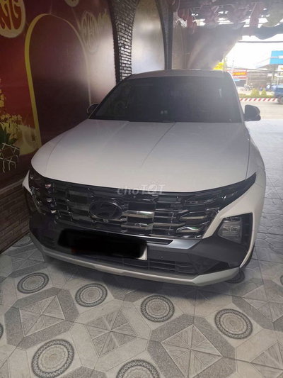 Hyundai Trắng 14.000 km