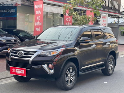 Xe Toyota Fortuner 2.7V 4x2 AT 2018