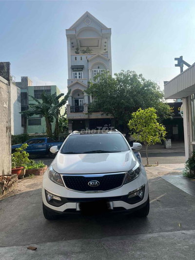 Kia Sportage Trắng 5 chỗ 2.0AT