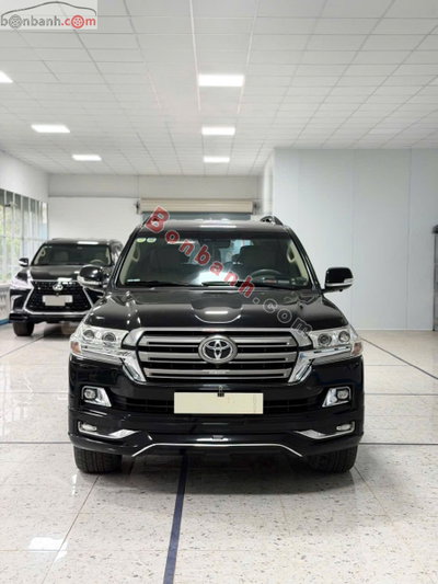 Xe Toyota Land Cruiser VX 4.6 V8 2016