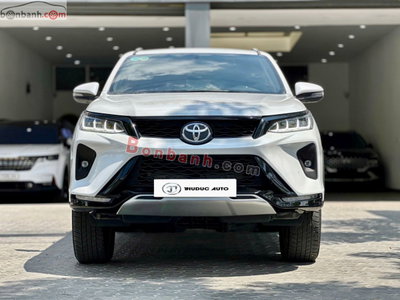 Xe Toyota Fortuner 2.4G 4x2 AT Legender 2021