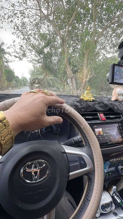 Toyota Rush 1.5AT Trắng 60000 km