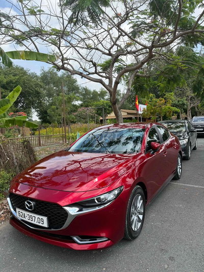 Mazda 3 2024 1.5L Luxury - 27000 km