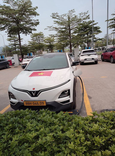 Xe điện Vinfast VF6 Trắng