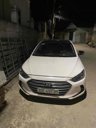 Hyundai Elantra 2017 Trắng