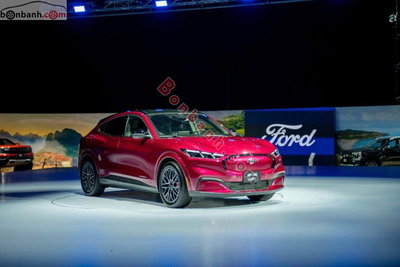 Xe Ford Mustang Mach-E Premium AWD 2025