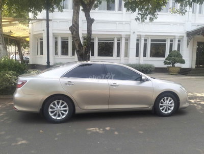 Toyota Camry E 2016 Nâu vàng