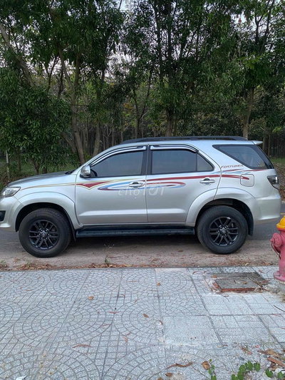 Toyota Fortuner 2016 Bạc
