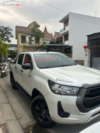 Xe Toyota Hilux 2.4L 4x2 MT 2021