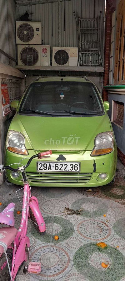 Chevrolet Spark Xanh lá