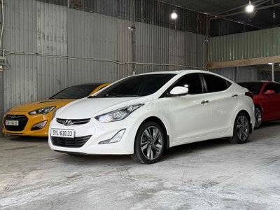 Hyundai Elantra GLS 2015 1.8 AT - 95000 km